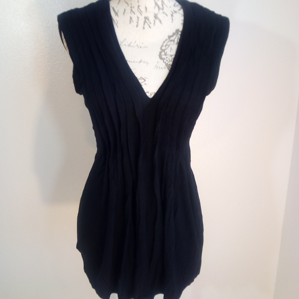 Michael Kors black top Large ruffle sleeveless